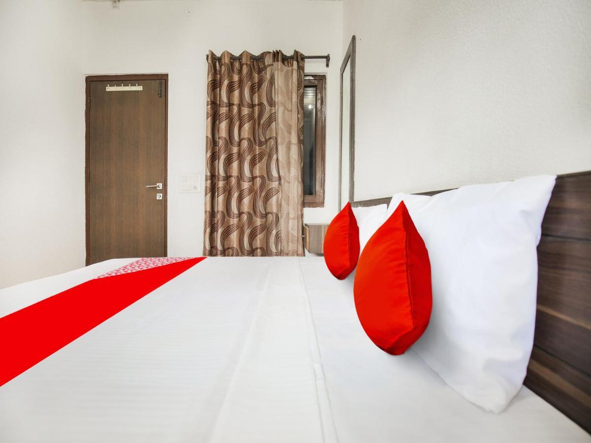 Oyo Flagship Hotel Le Aley Regency Ludhiana Exterior foto