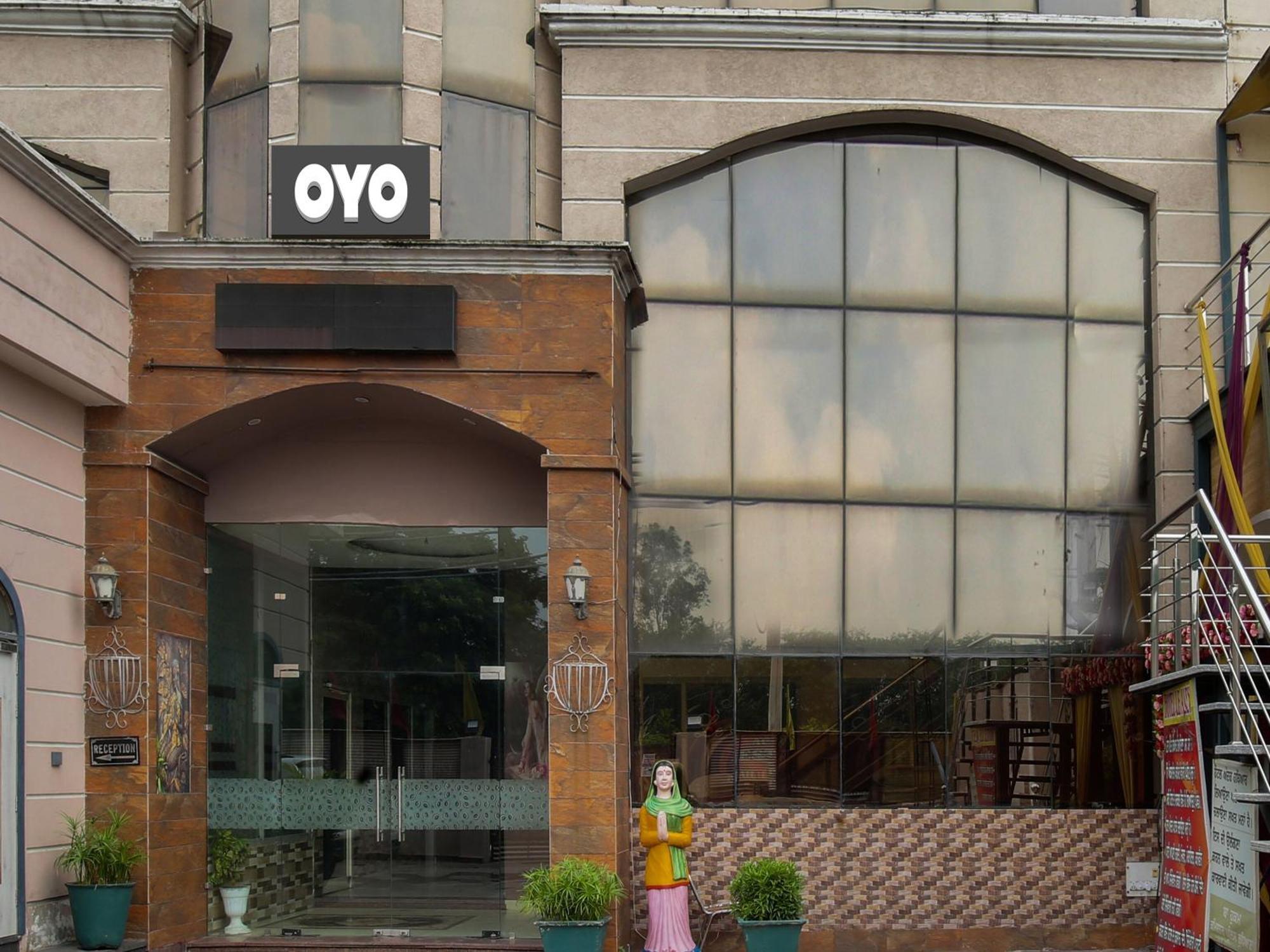 Oyo Flagship Hotel Le Aley Regency Ludhiana Exterior foto